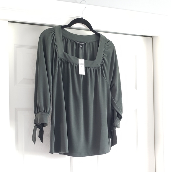 Banana Republic Forest Green Blouse - Picture 5 of 5